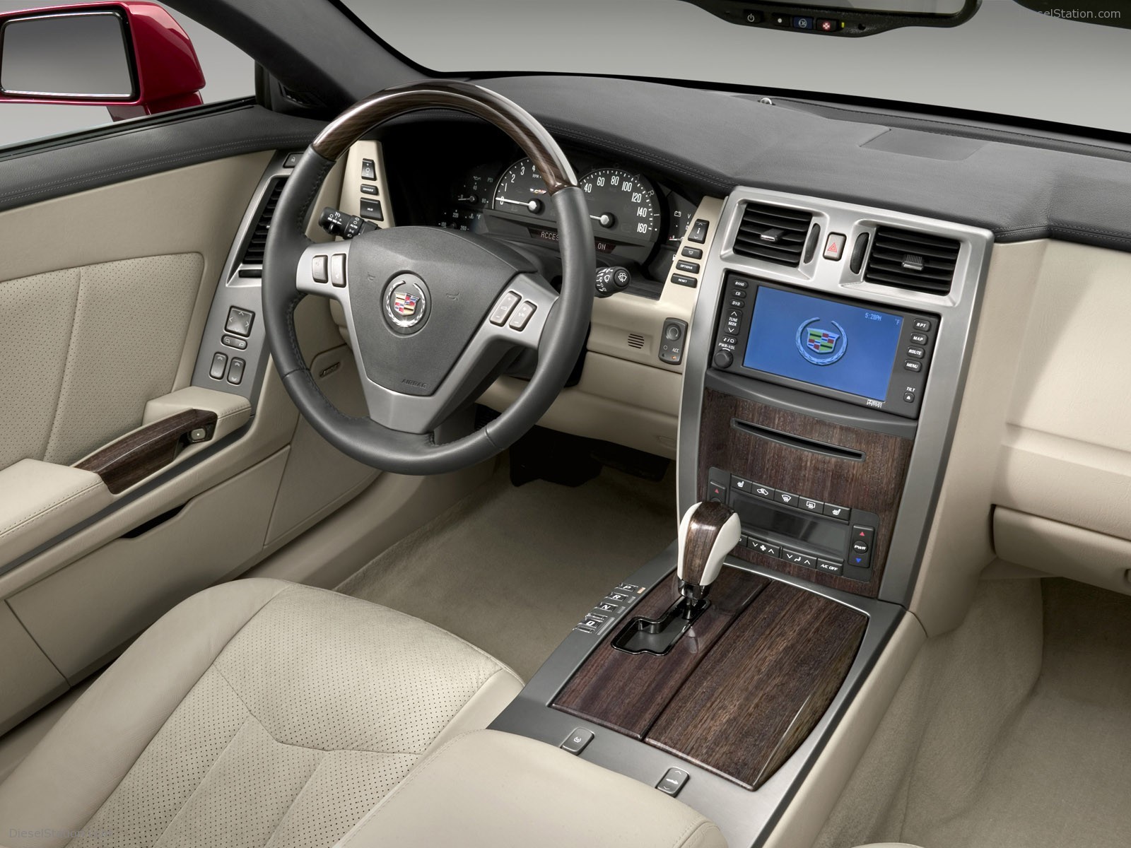 Cadillac XLR V